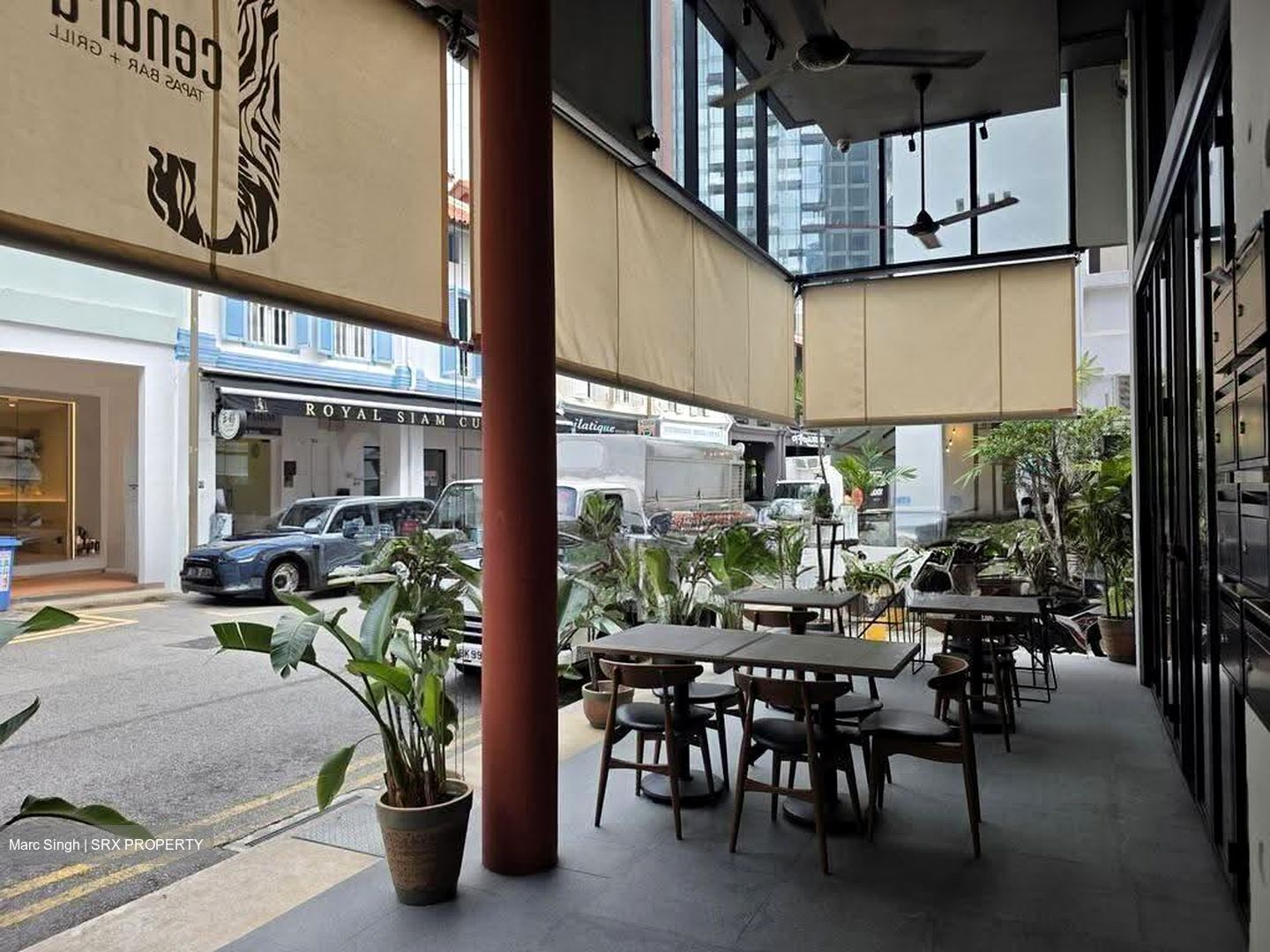 Gemmill Lane (D1), Retail #613755281
